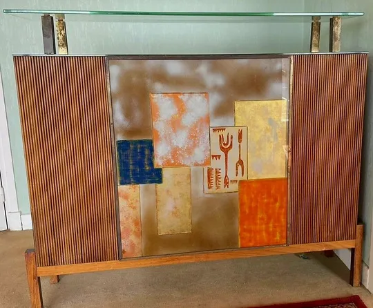 Meuble scandinave à vendre chez un antiquaire près de Lyon