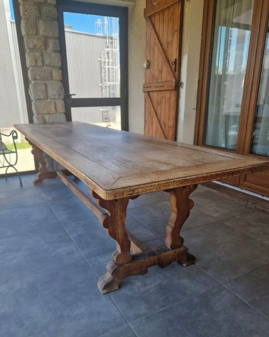 Table de soyeux ou meuble de métier à vendre chez un antiquaire près de Lyon